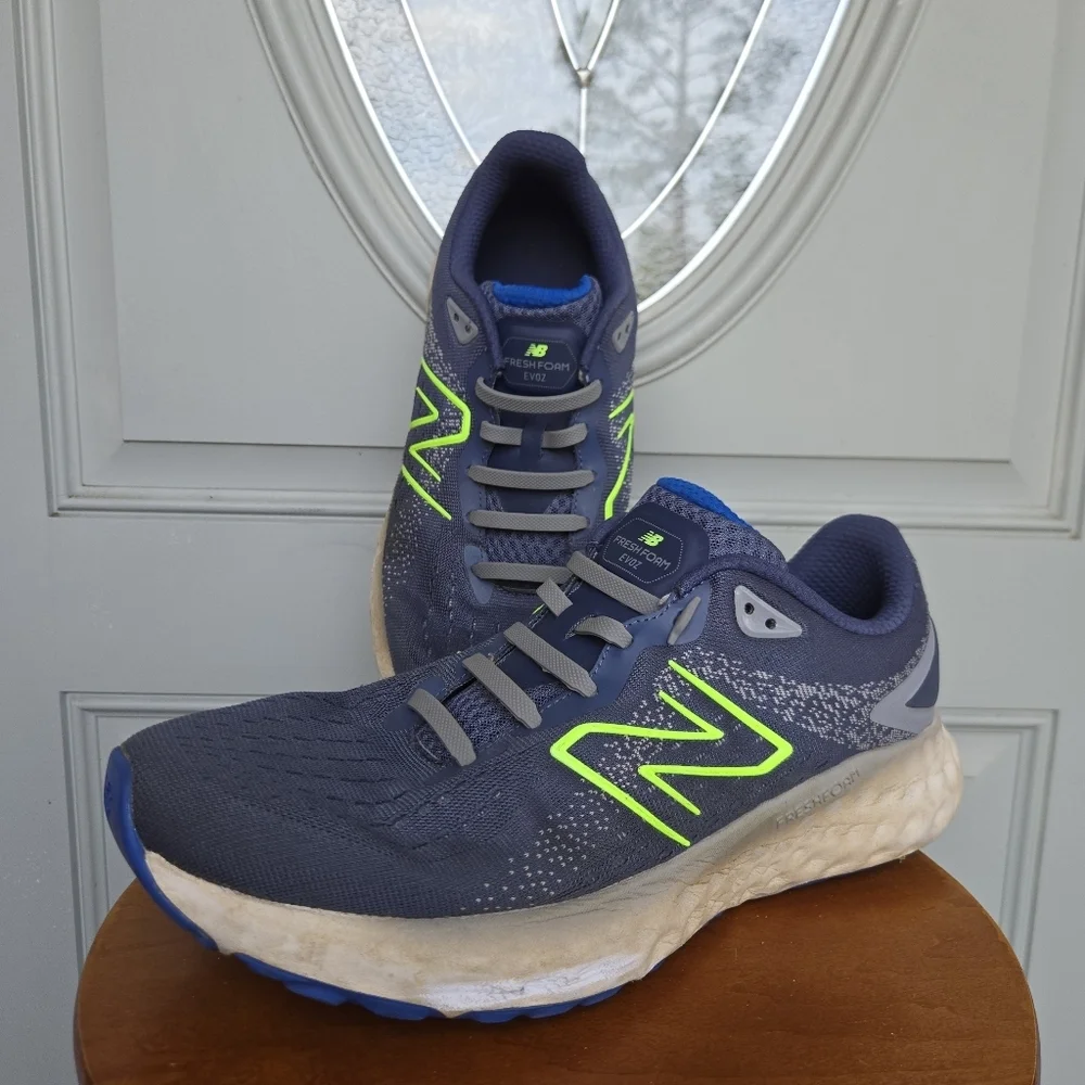 New Balance Fresh Foam Evoz v2 Sneakers